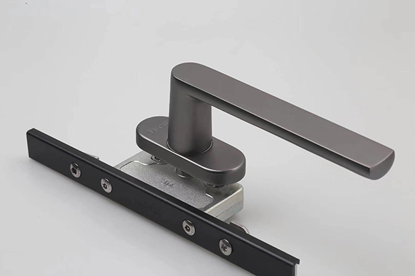 哪种拨叉执手材质更耐用？